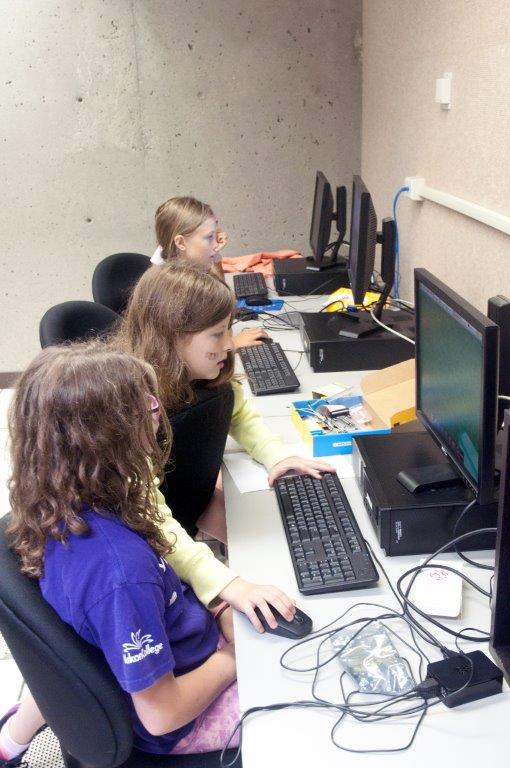 YC Kids' Camps youth in 2015 Minecraft code camp activity